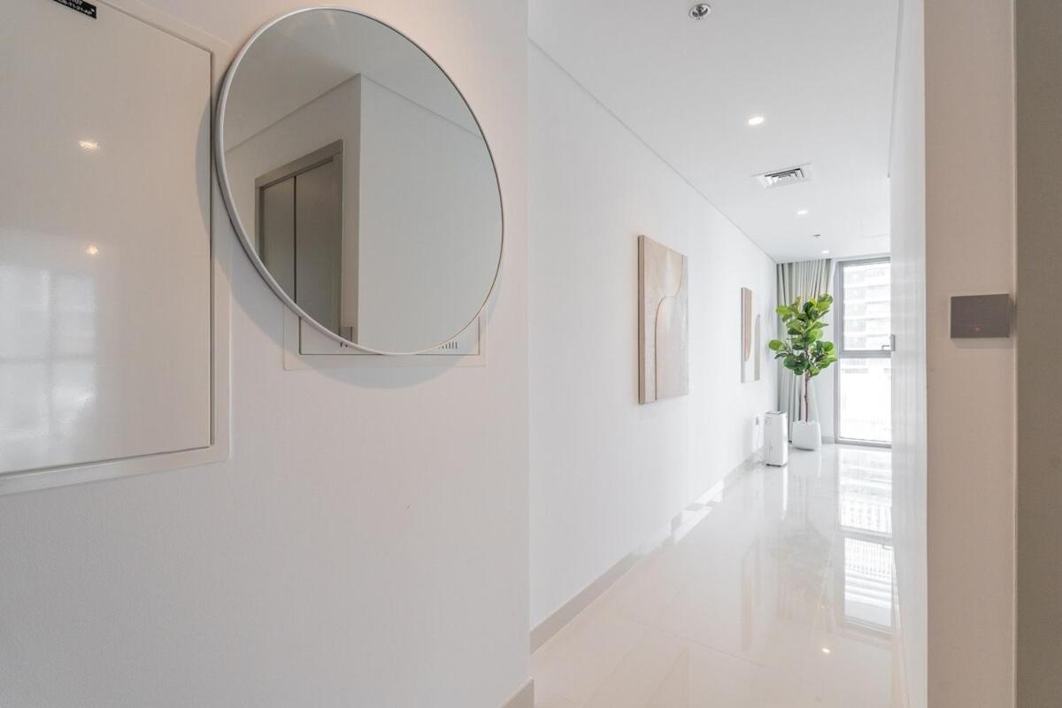 Apartment Luxury 1-bedroom At Emaar Beachfront Dubai