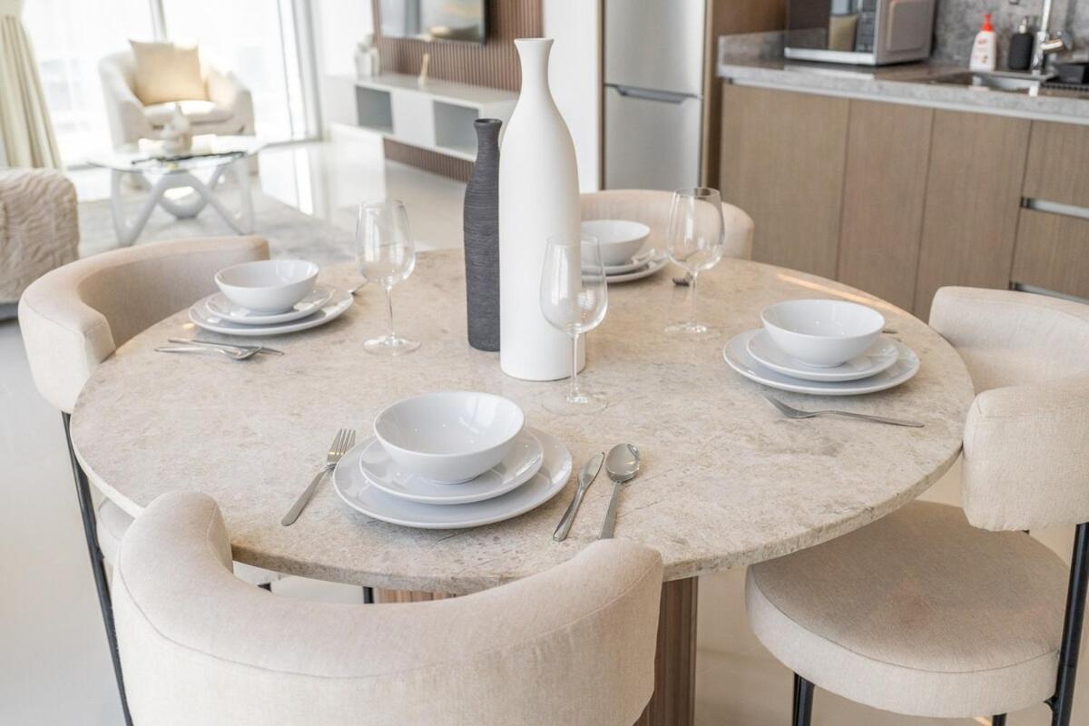 Luxury 1-bedroom At Emaar Beachfront Apartment