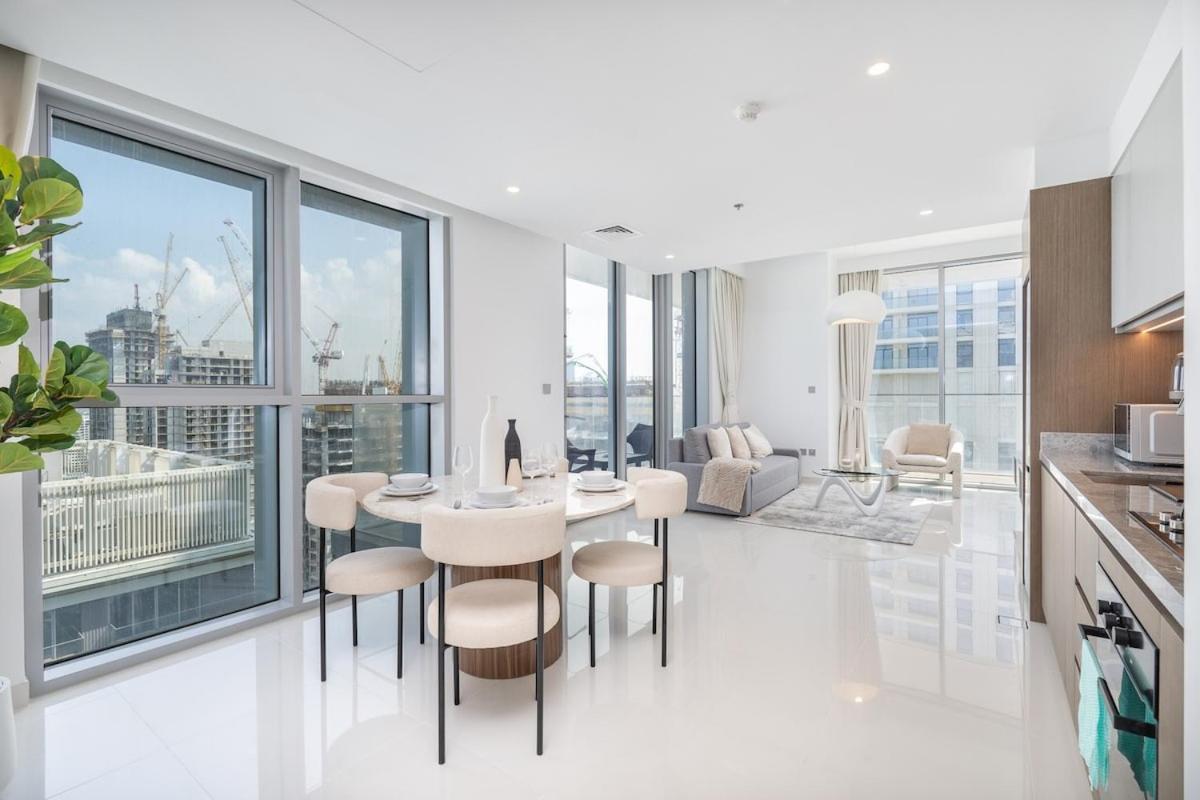 Luxury 1-bedroom At Emaar Beachfront * Dubai