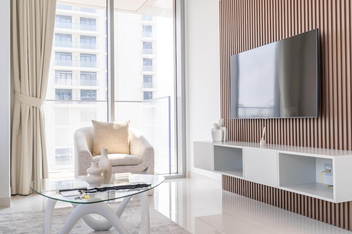 Luxury 1-bedroom At Emaar Beachfront
