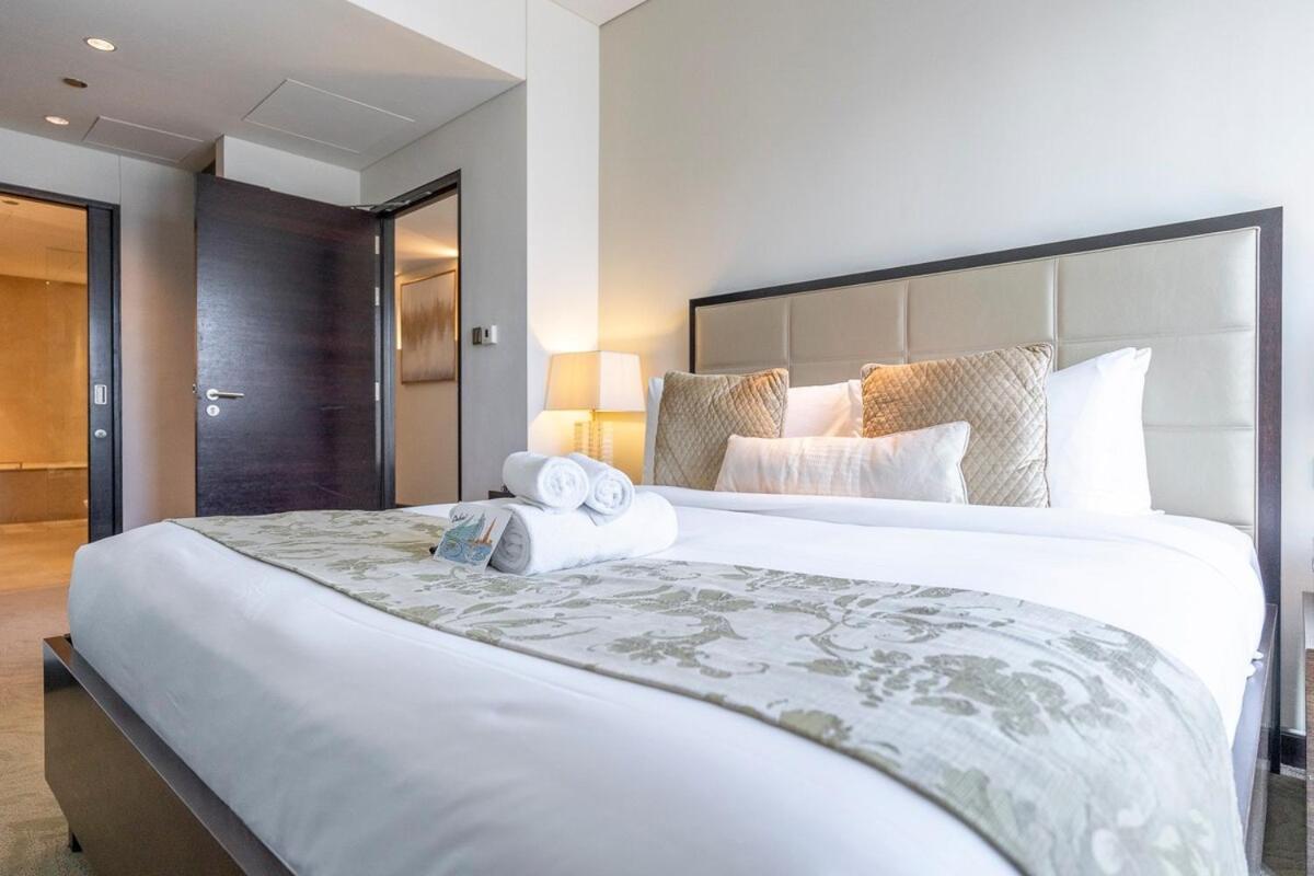 Experience The Amazing 1 Bedroom In Marina Apartment Dubai