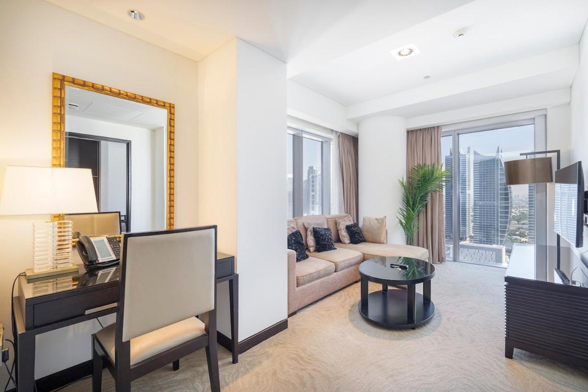 Experience The Amazing 1 Bedroom In Marina *