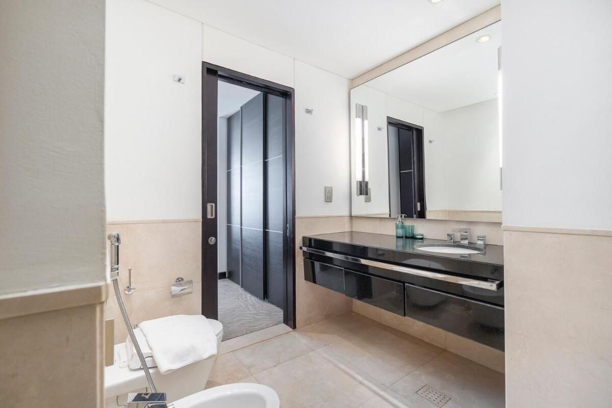 Experience The Amazing 1 Bedroom In Marina Apartment