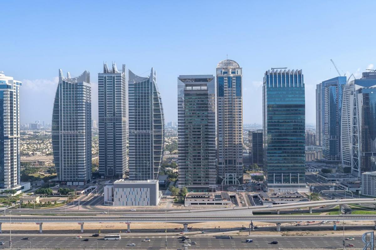 Experience The Amazing 1 Bedroom In Marina Apartment Dubai