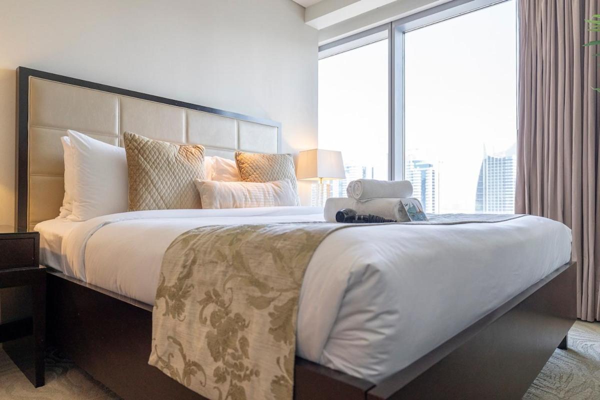 Experience The Amazing 1 Bedroom In Marina Dubai
