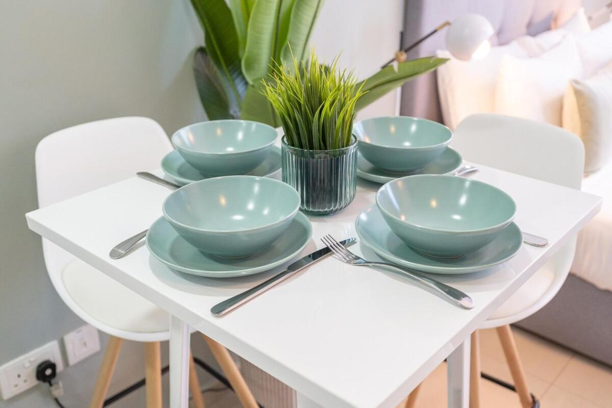 Charming Studio Apartment, With Easy Beach Access In Marina Daire *