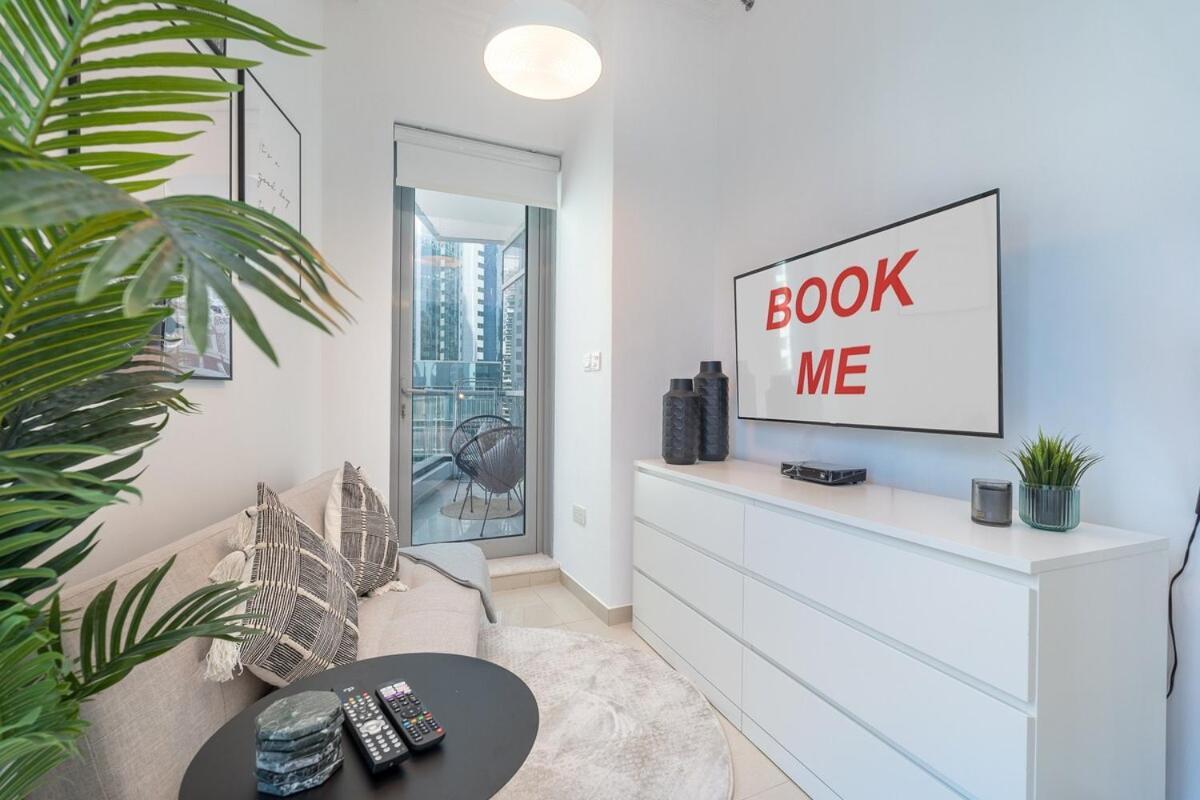 Daire Charming Studio Apartment, With Easy Beach Access In Marina *