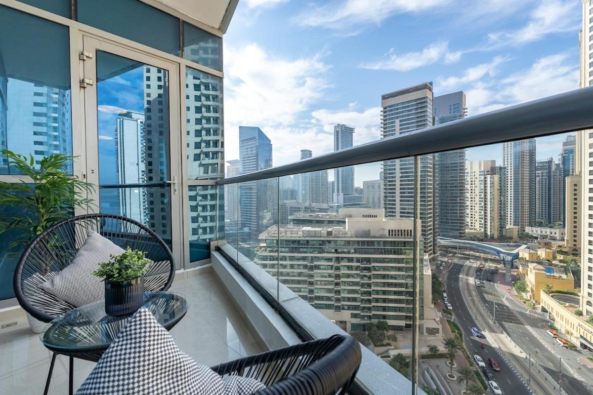 Daire Charming Studio Apartment, With Easy Beach Access In Marina Dubai