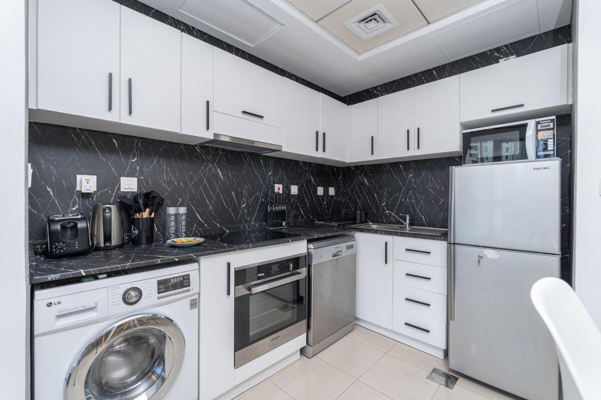 Charming Studio Apartment, With Easy Beach Access In Marina Daire *