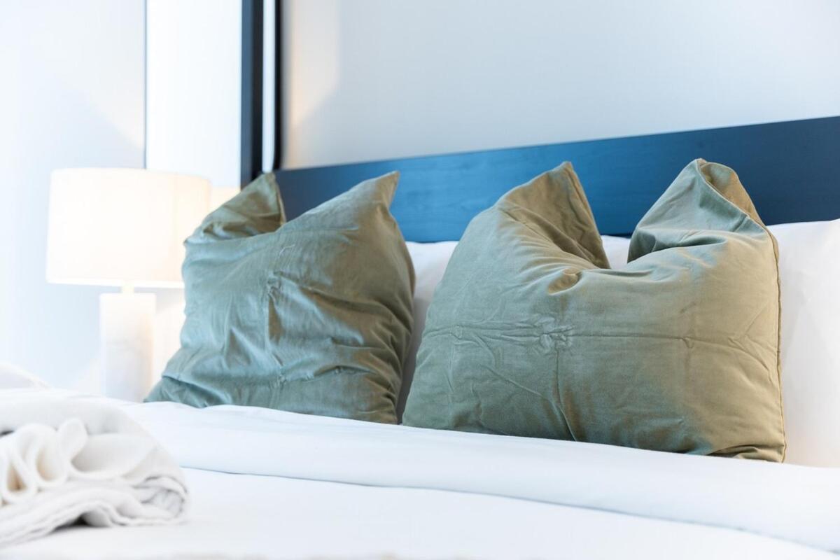 Daire Upscale 2-bedroom Flat In Marina Dubai