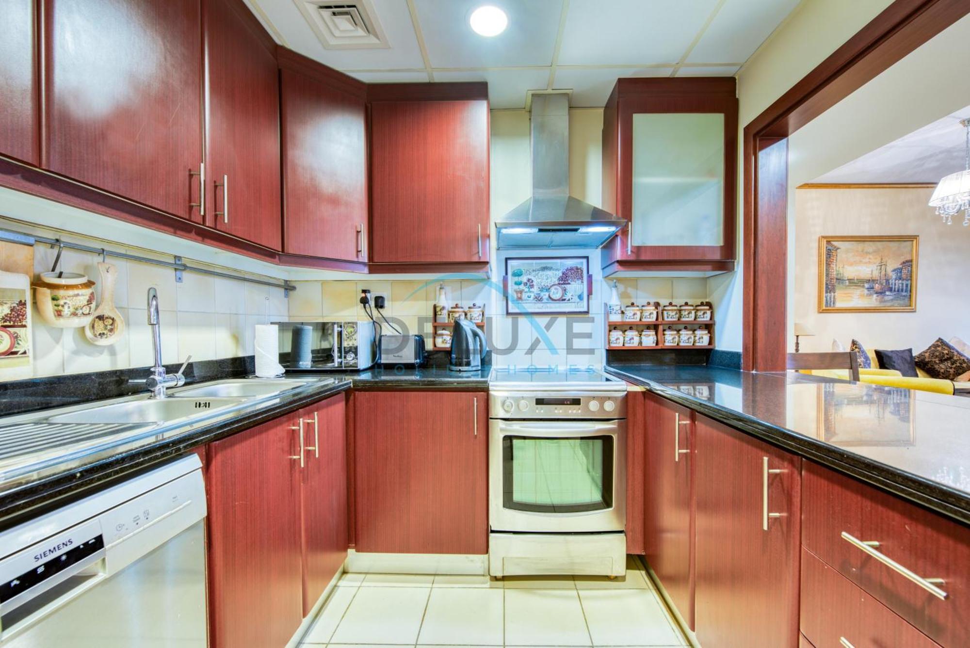 Apartment Ain & Sea Views 2br Unit Close To Beach, Shams 4, Jumeirah By Deluxe Homes *