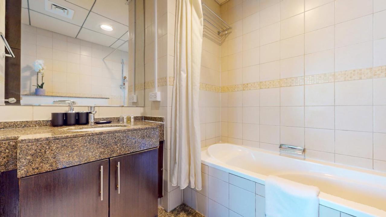 Bay 1 - One Bed With Stunning Marina View Dubai