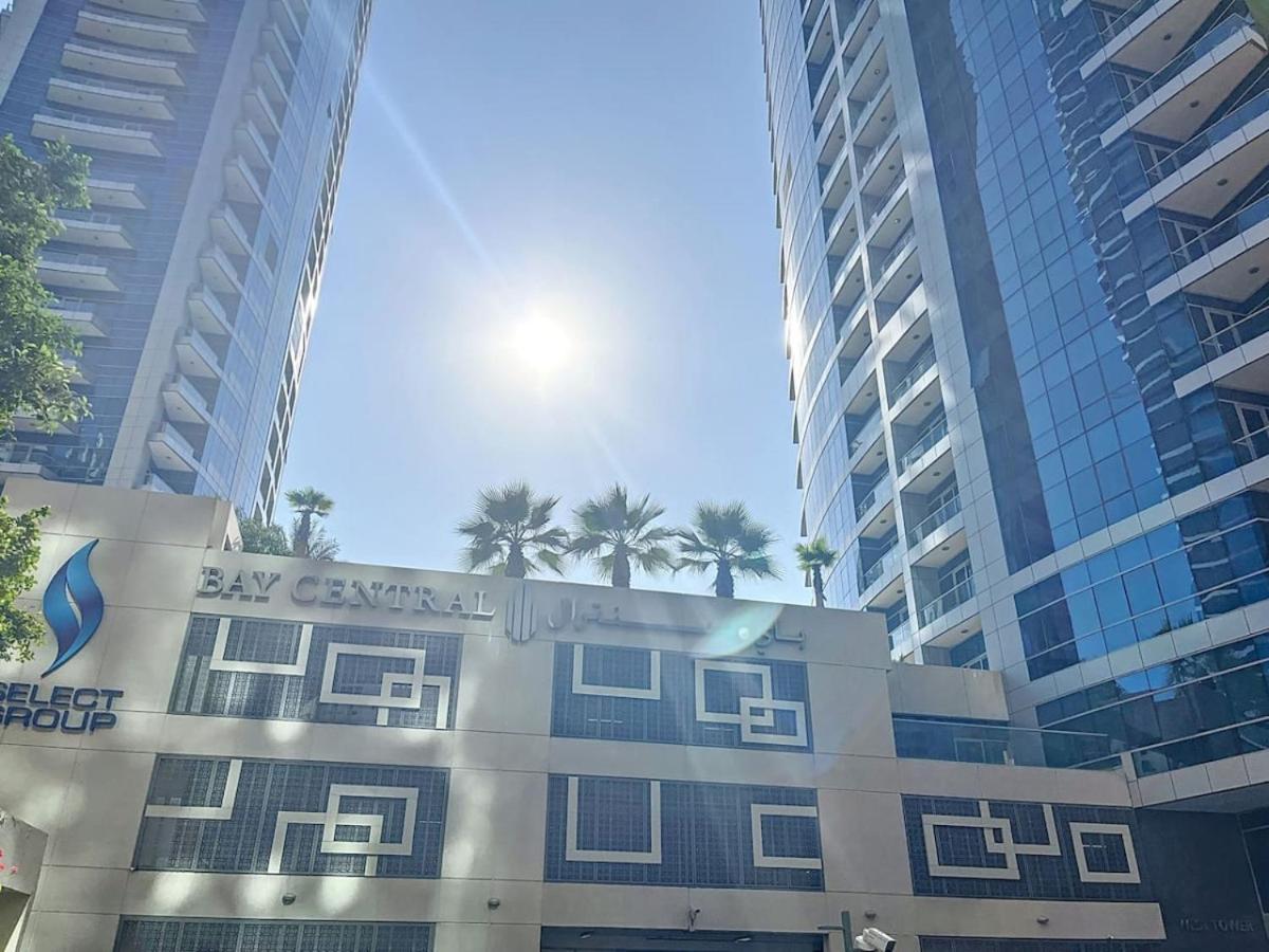 Apartment Bay 1 - One Bed With Stunning Marina View Dubai