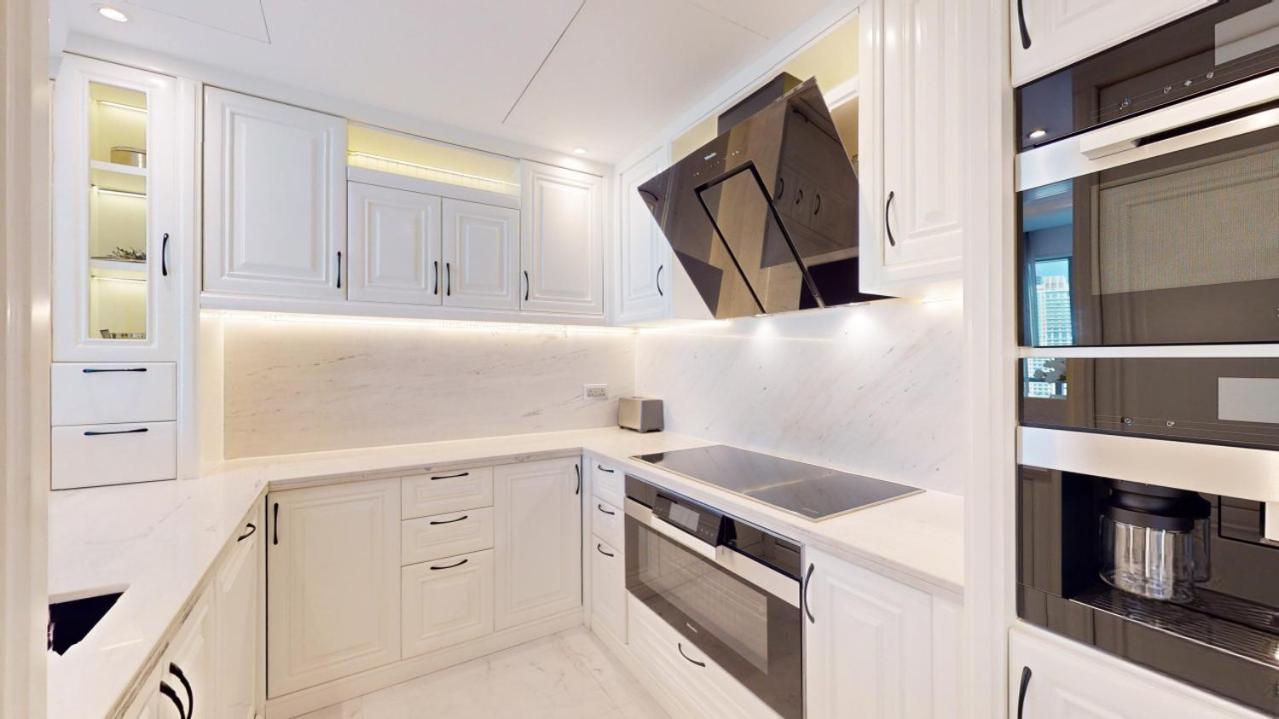 The Residences 7 - Elegant Two Bed With View Daire *