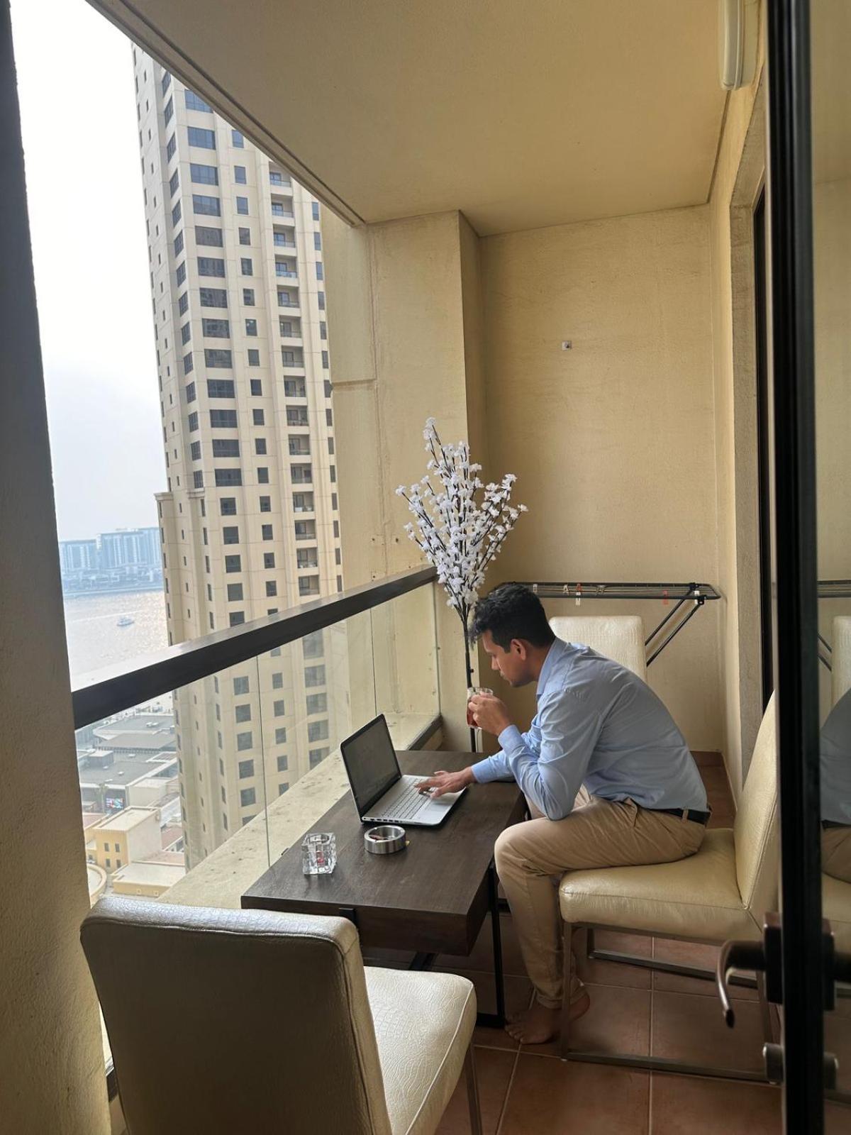 New Horizon Jbr Albergue