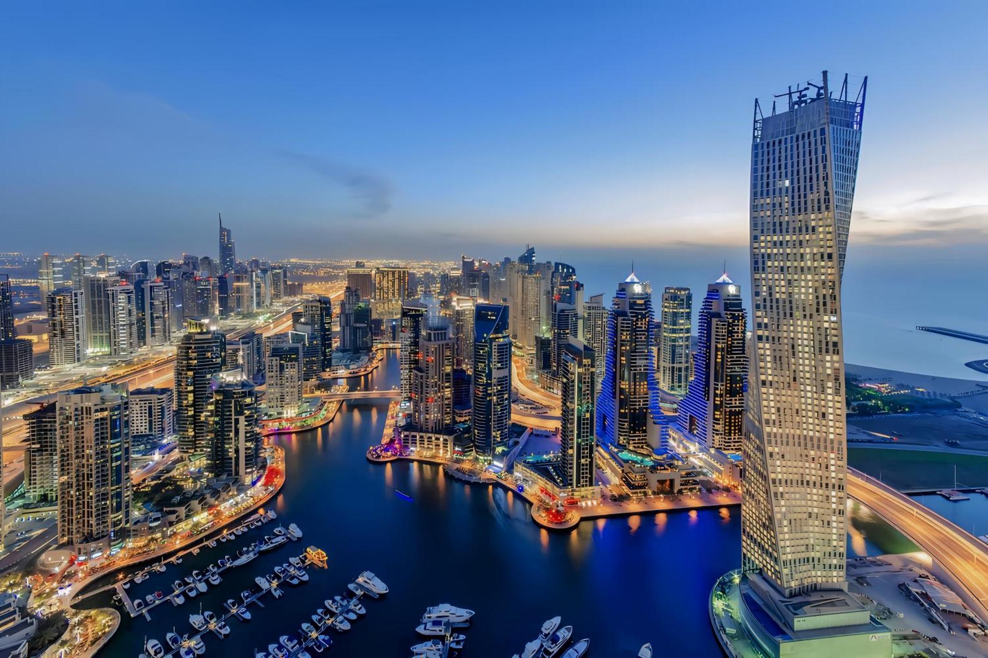 Vacay Lettings - Iris Blue Spectacular Marina View Apartment *