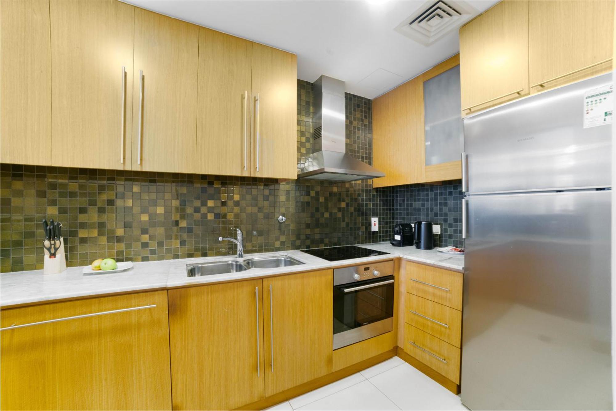 Vacay Lettings - Iris Blue Spectacular Marina View Apartment
