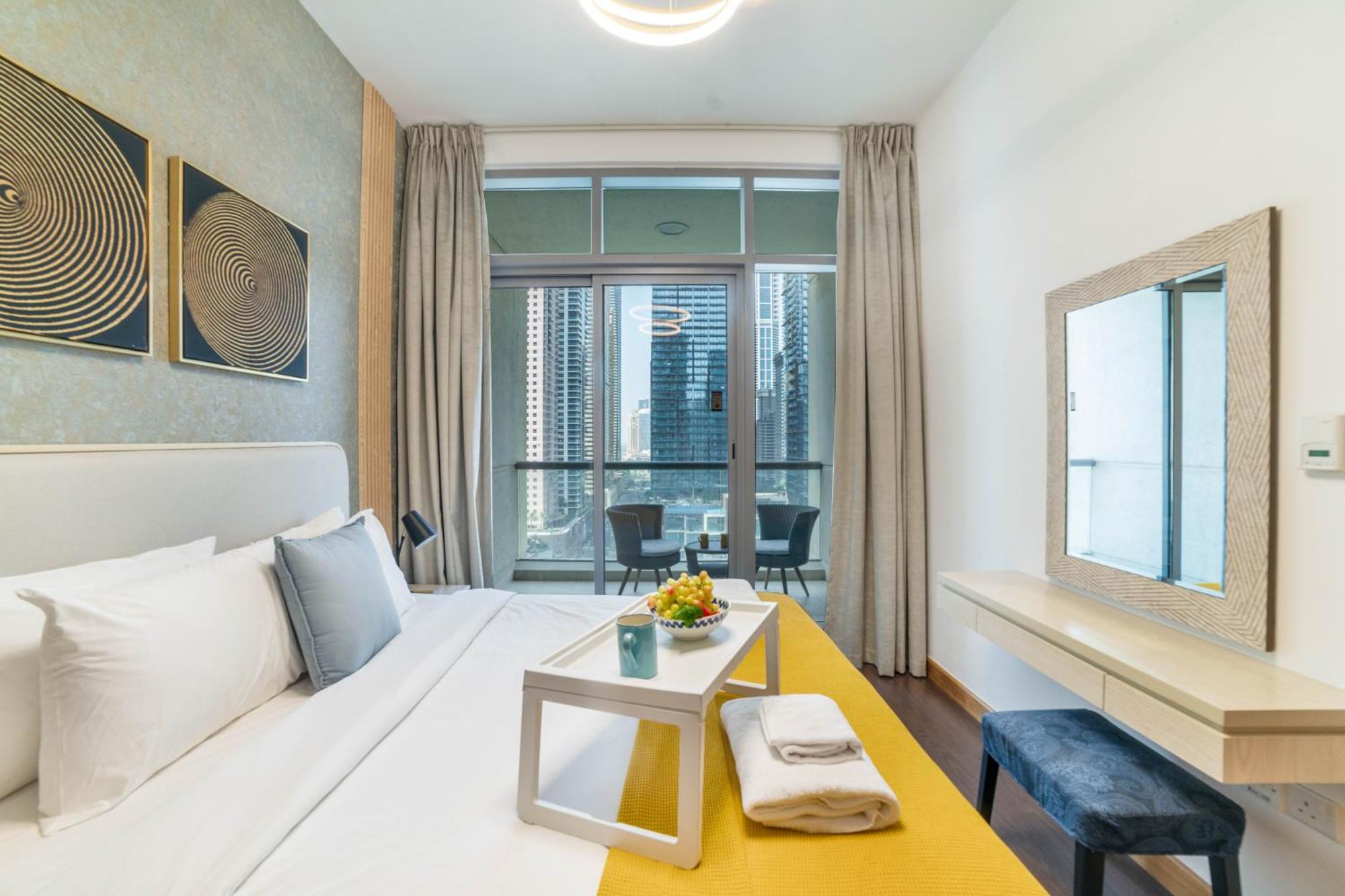 Apartment Vacay Lettings - Iris Blue Spectacular Marina View Dubai