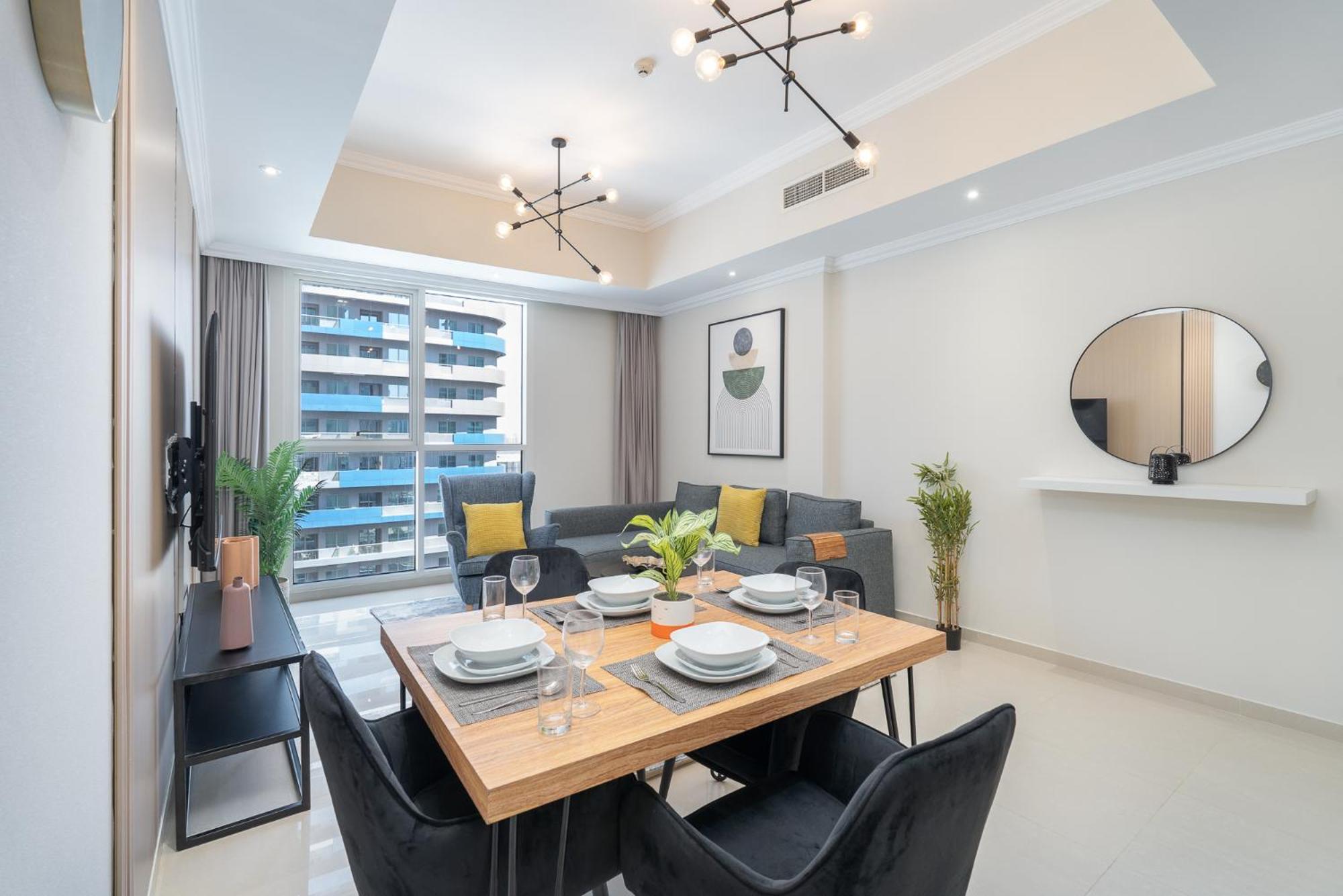 Heaven Crest Homes: Downtown Near Mall & Burj Khalifa