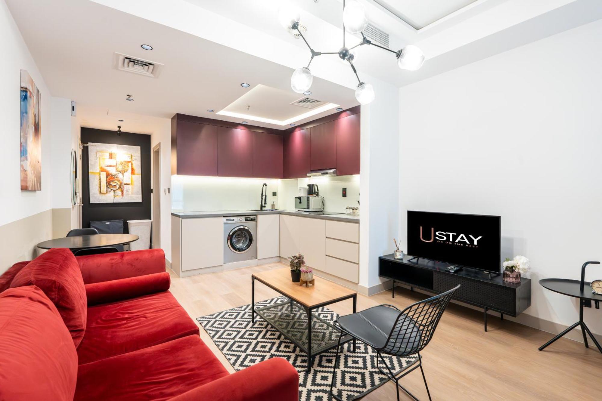 Modern And Chic - - Jlt Dubai