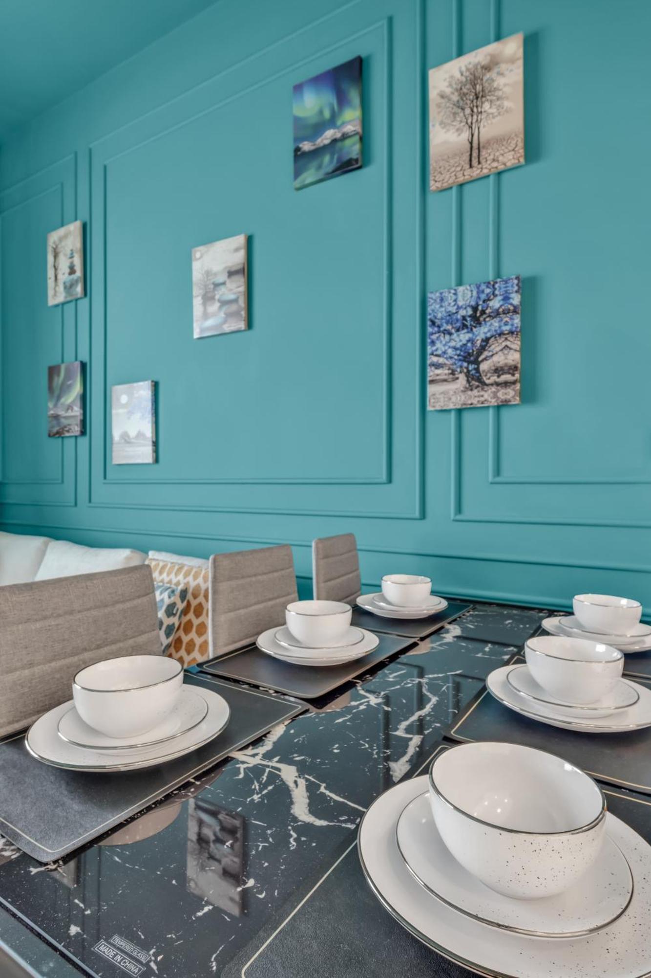 Apartment Chic 2br For 6 With King Bed, Pool, Stunning Views Dubai