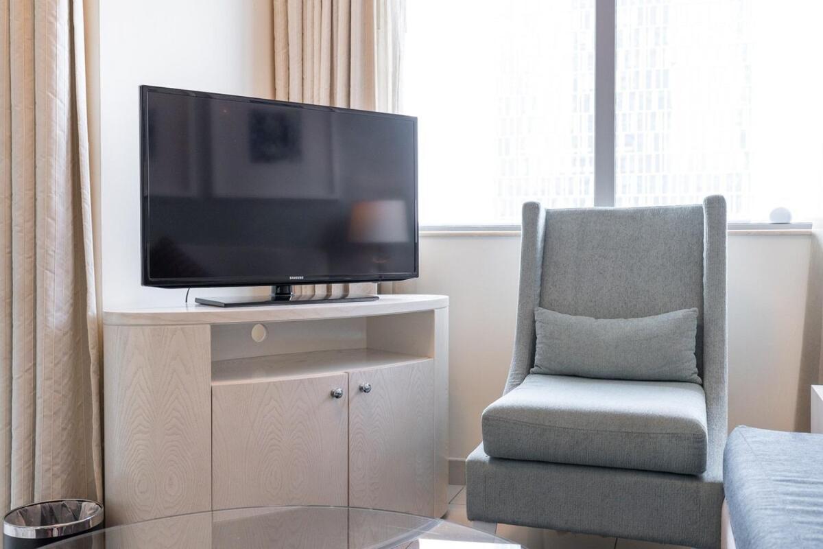 Peaceful 1br Sanctuary Perfect For 2 In Downtown Apartment Dubai