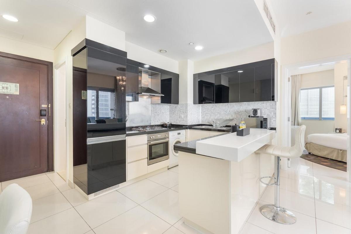 Apartment Peaceful 1br Sanctuary Perfect For 2 In Downtown Dubai