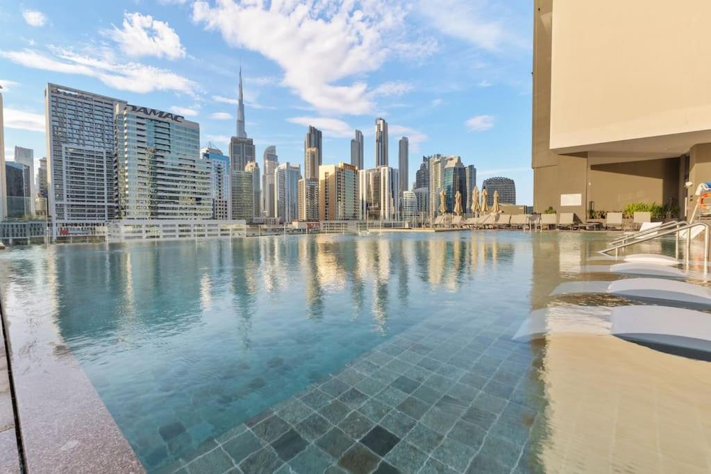 Waves - Fully Equipped For A Perfect In Dubai