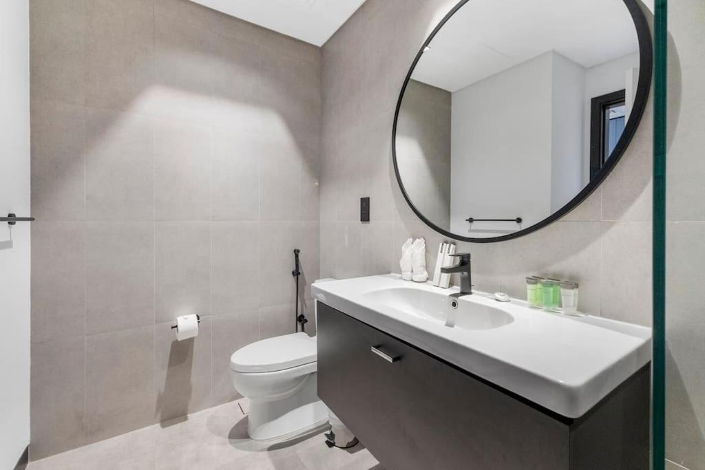 Waves - Fully Equipped For A Perfect In Apartment