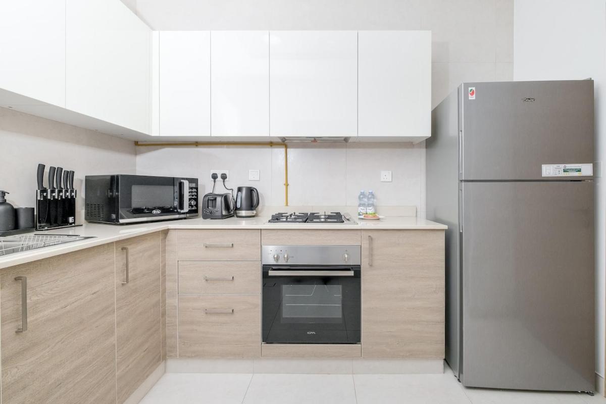 Serene 1-bedroom For 4 In Business Bay Apartment *