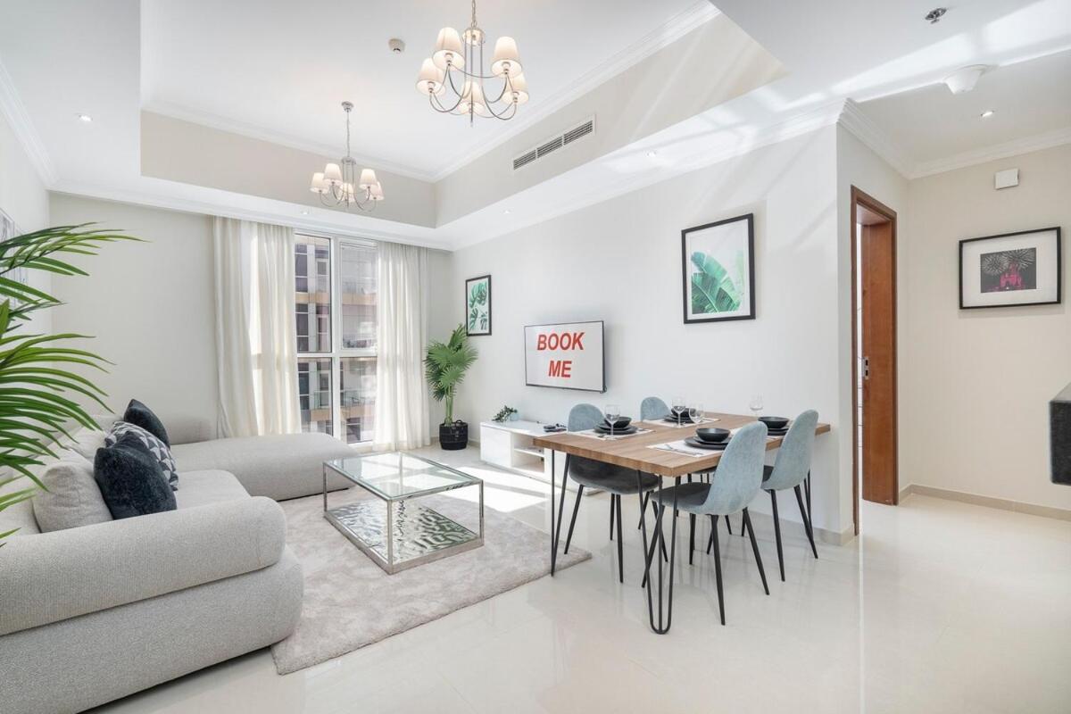 Apartment Sophisticated 1br Near Burj Khalifa Dubai