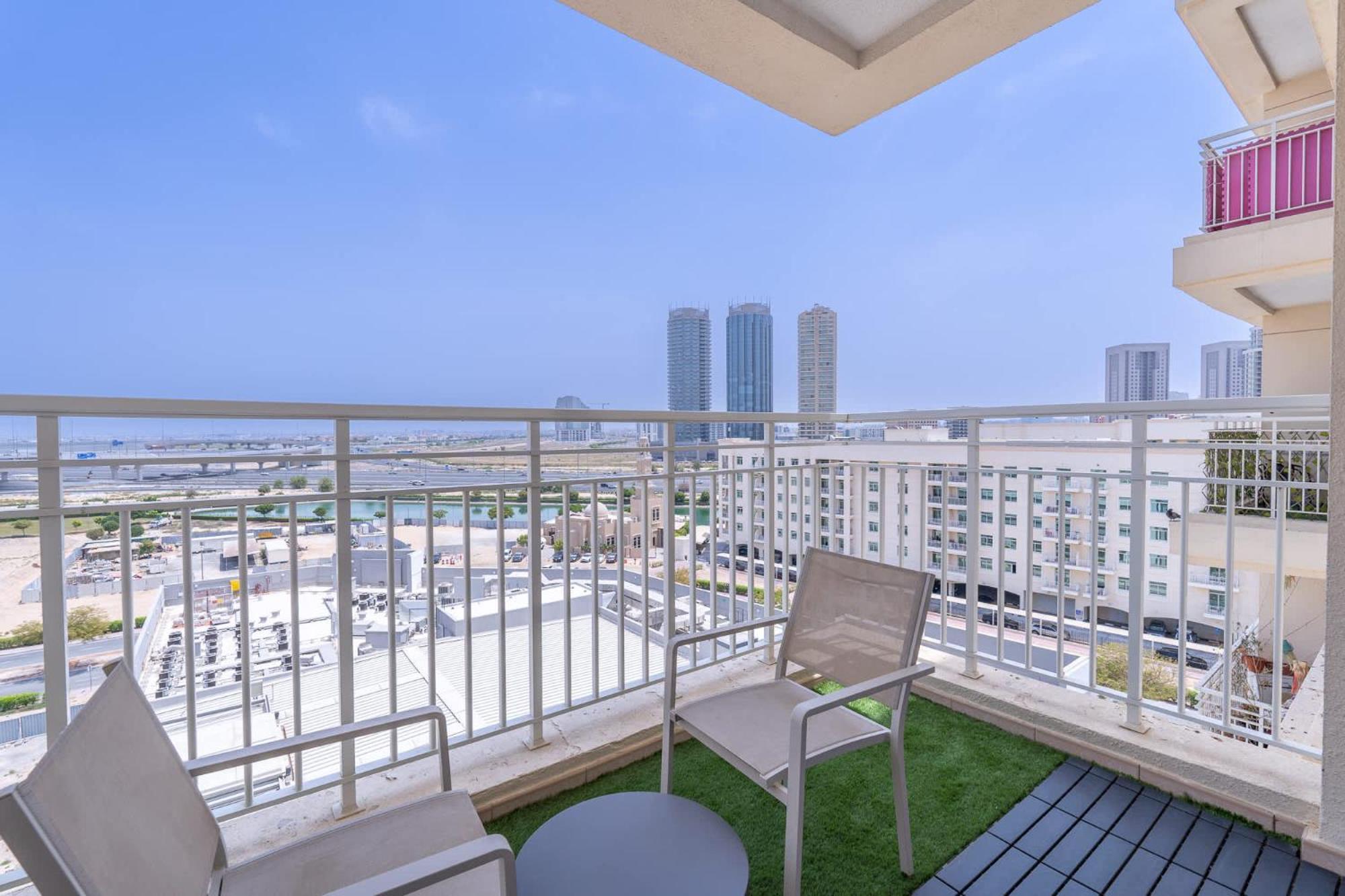 Calm 1-bedroom With Relaxing Balcony Atmosphere In Liwan Dubai