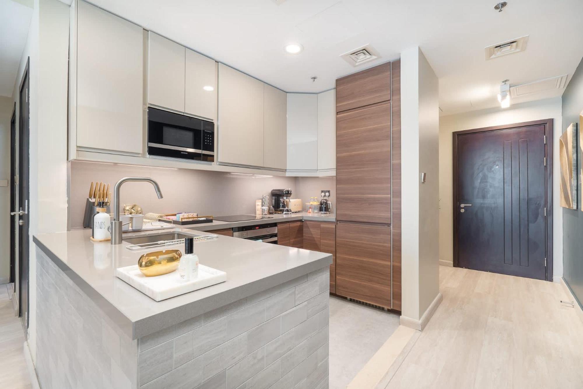 Calm 1-bedroom With Relaxing Balcony Atmosphere In Liwan * Dubai