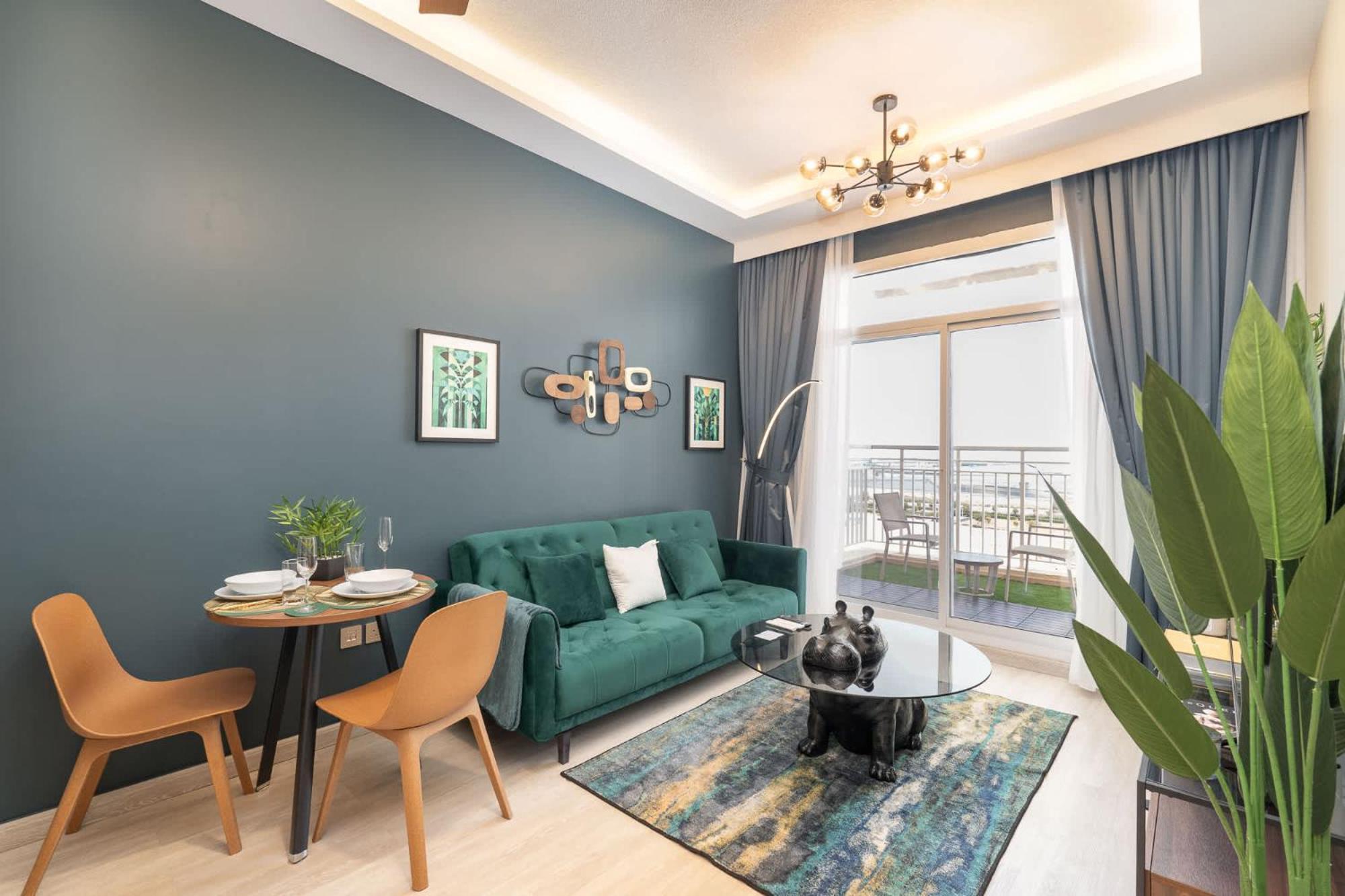 Calm 1-bedroom With Relaxing Balcony Atmosphere In Liwan Apartment *