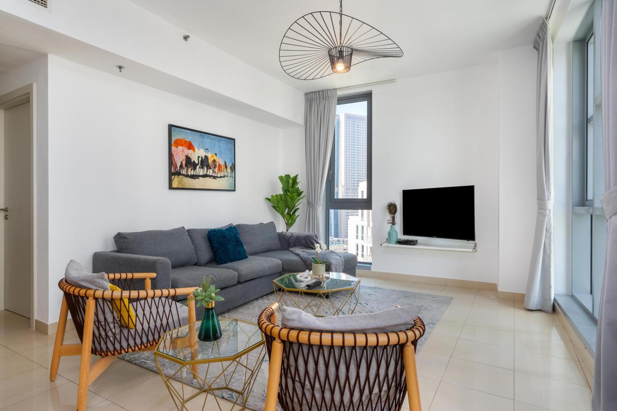 Burj Khalifa Views - 5 Min Walk From Mall - Upgraded - Designer Choice - 8 People - Opera Apartment *