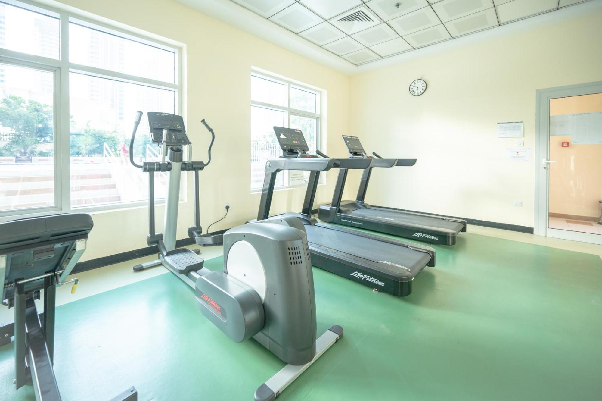 Daire Luxurious 1-br In Active Marina