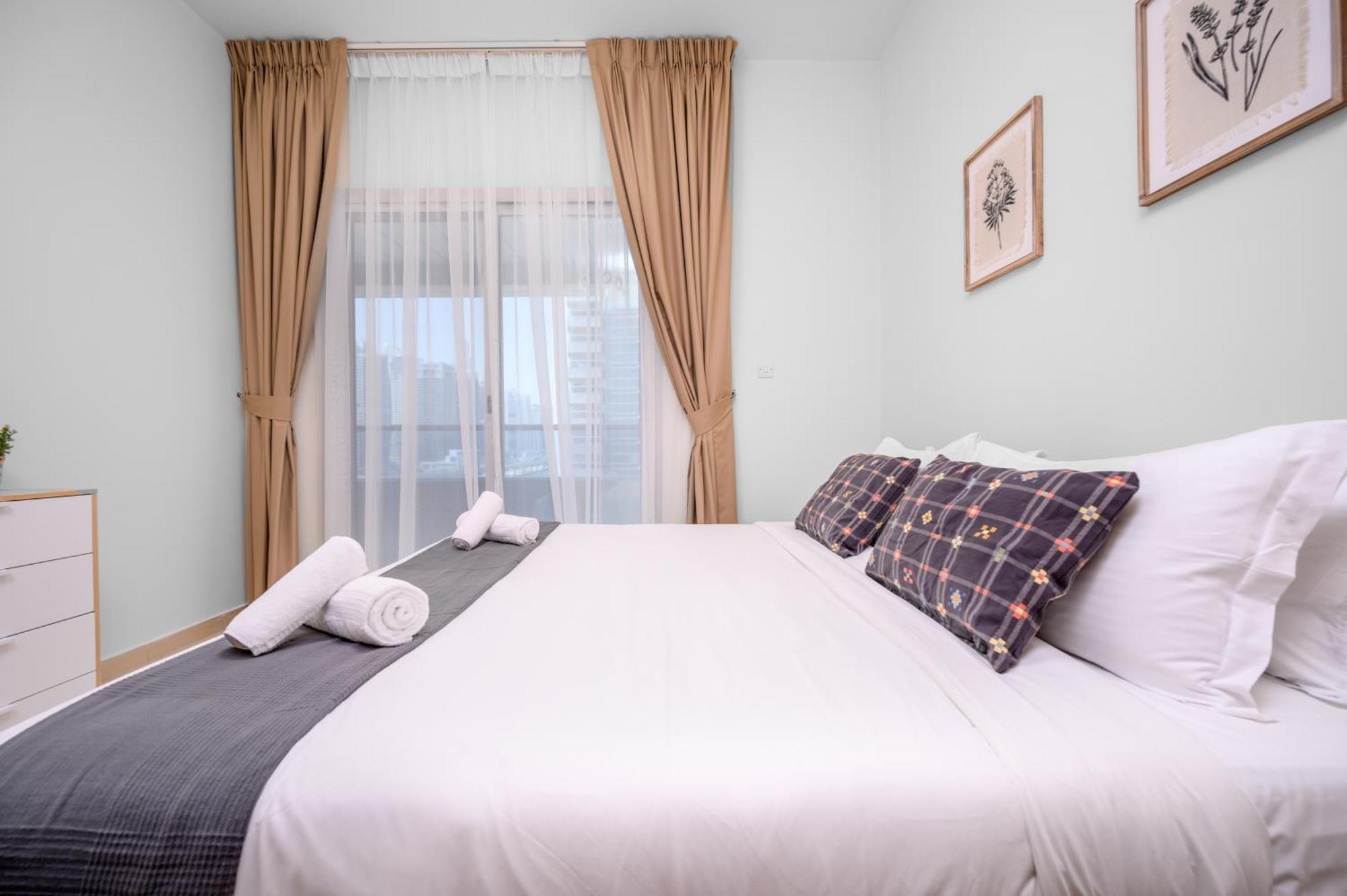Daire Luxurious 1-br In Active Marina