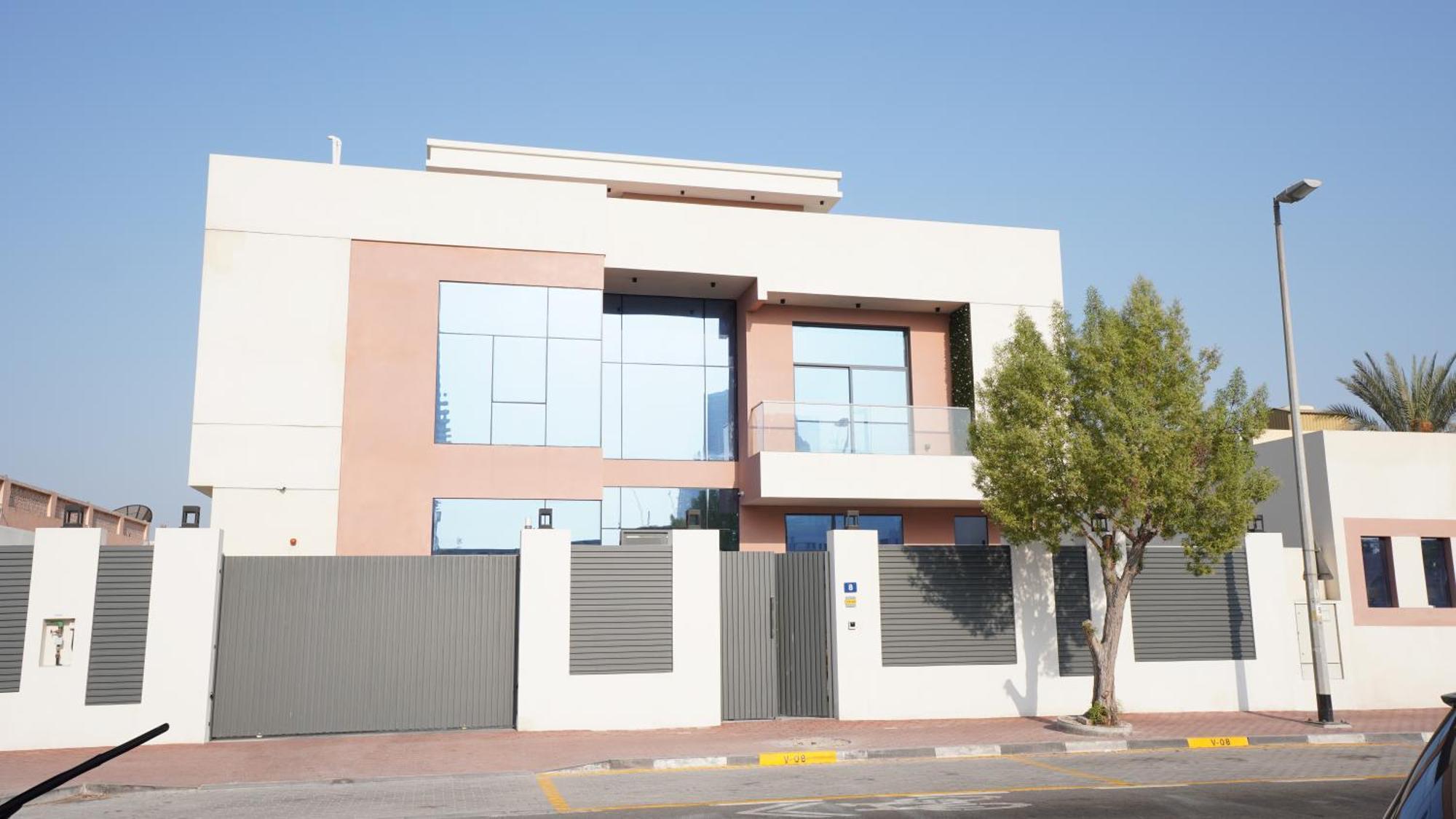 Boutique-trade Center Dubai