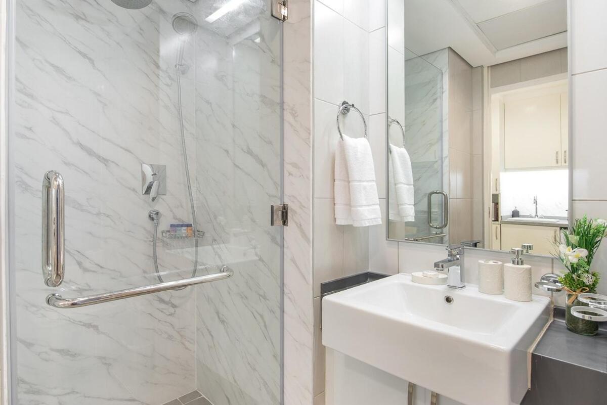 Cozy Studio With Stunning Ocean Views In Palm Jumeirah Apartment *
