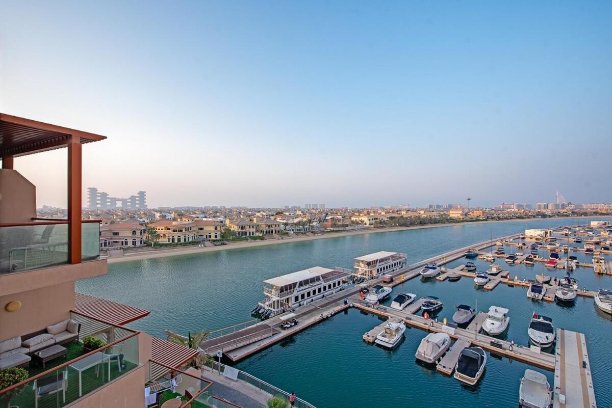 Cozy Studio With Stunning Ocean Views In Palm Jumeirah Apartment Dubai