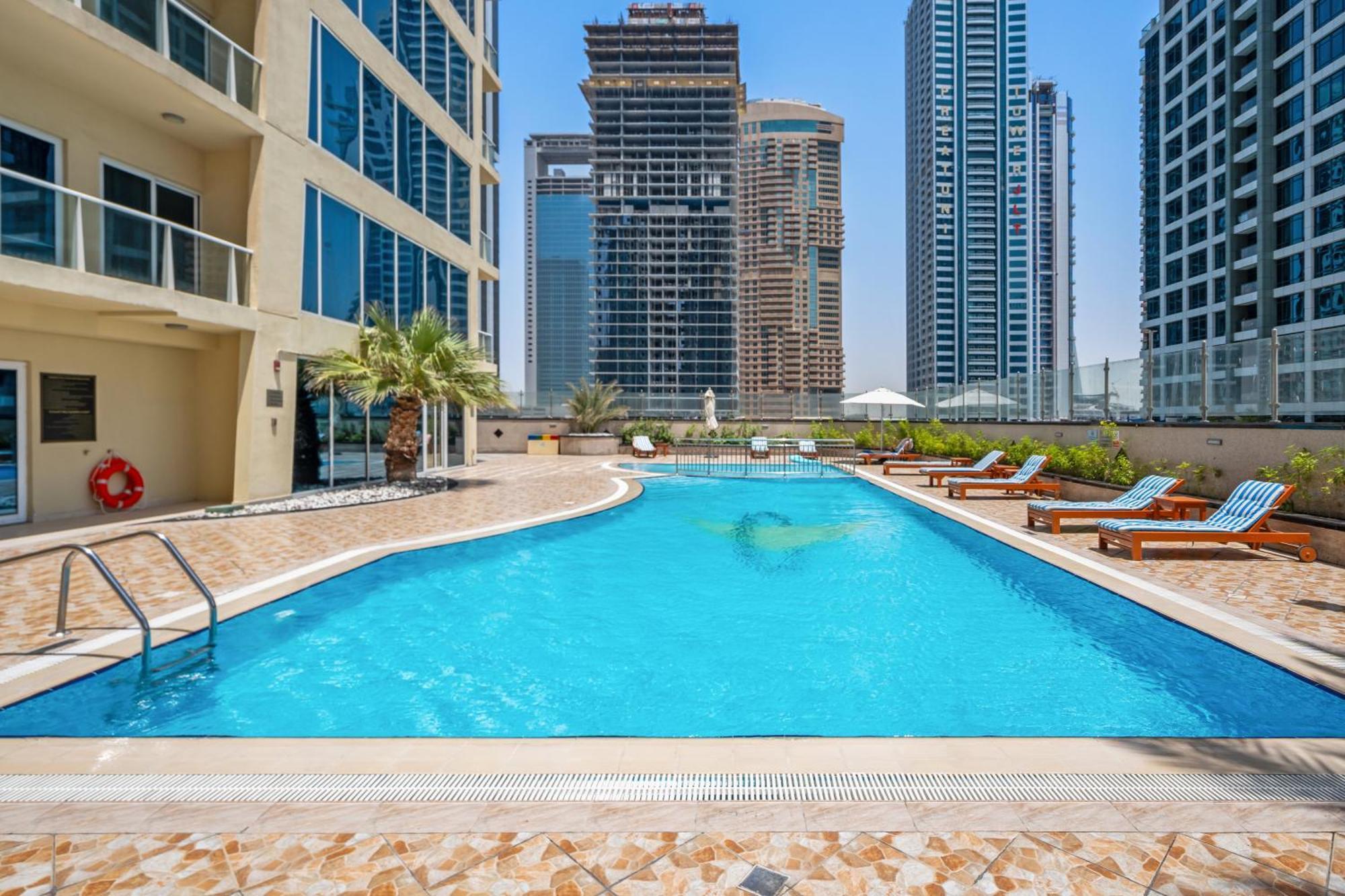 Apartment Upscale In Jlt Near Metro Dubai