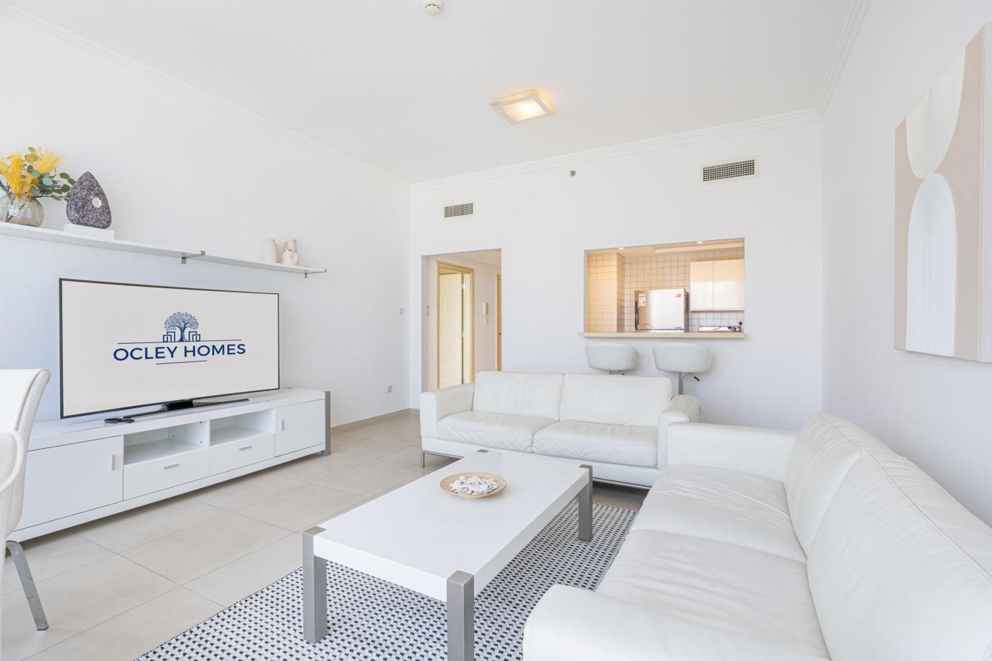 Lux With Direct Access In Al Bateen Apartment *