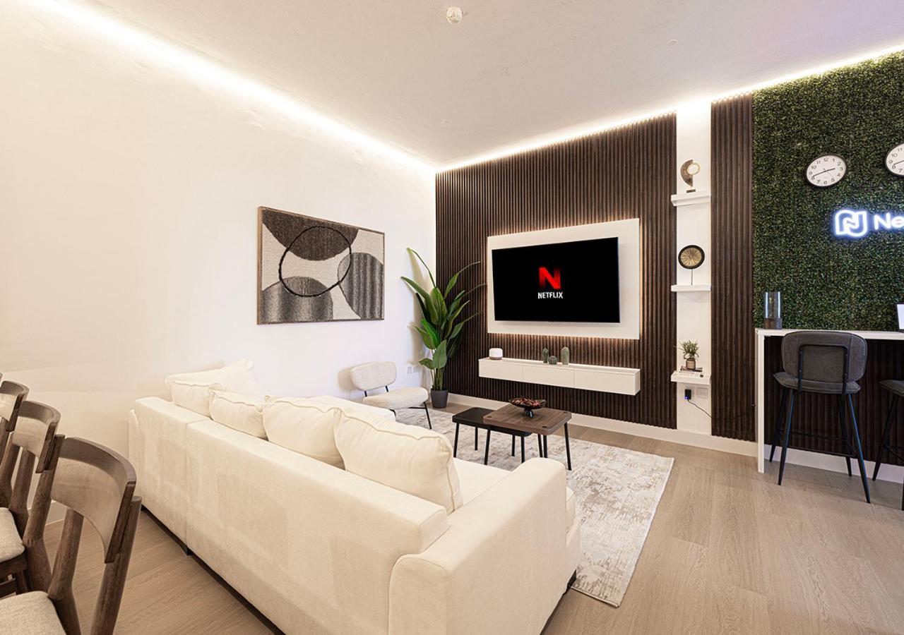 Next'house * Dubai