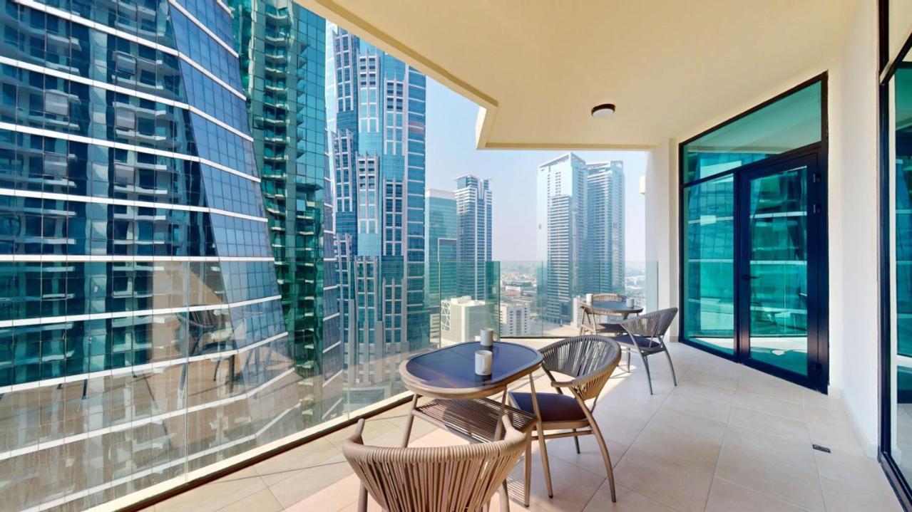 Urban Oasis - Classy Two Bedroom With View Apartment *