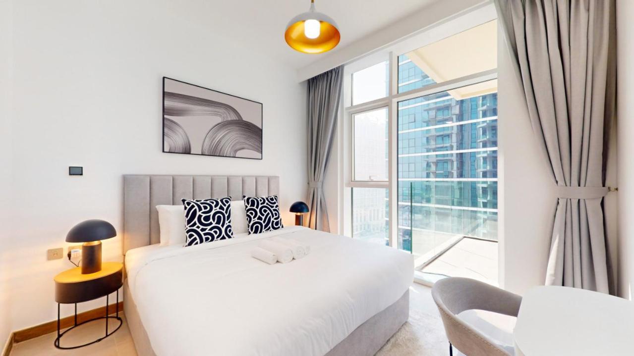 Urban Oasis - Classy Two Bedroom With View Apartment *