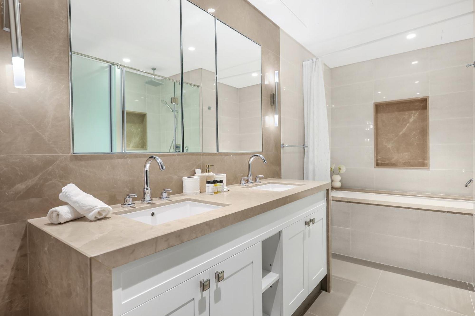 First Class 3br With Full Burj Khalifa And Fountain View Apartment *
