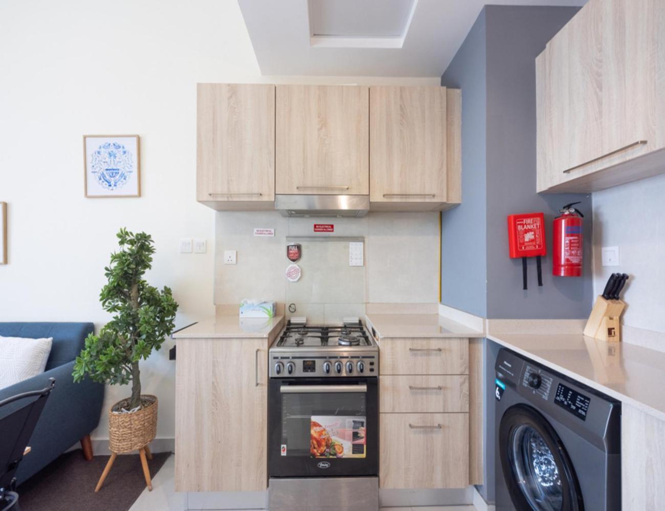 Comfort Cozy Living Ag Tower Business Bay Dubai