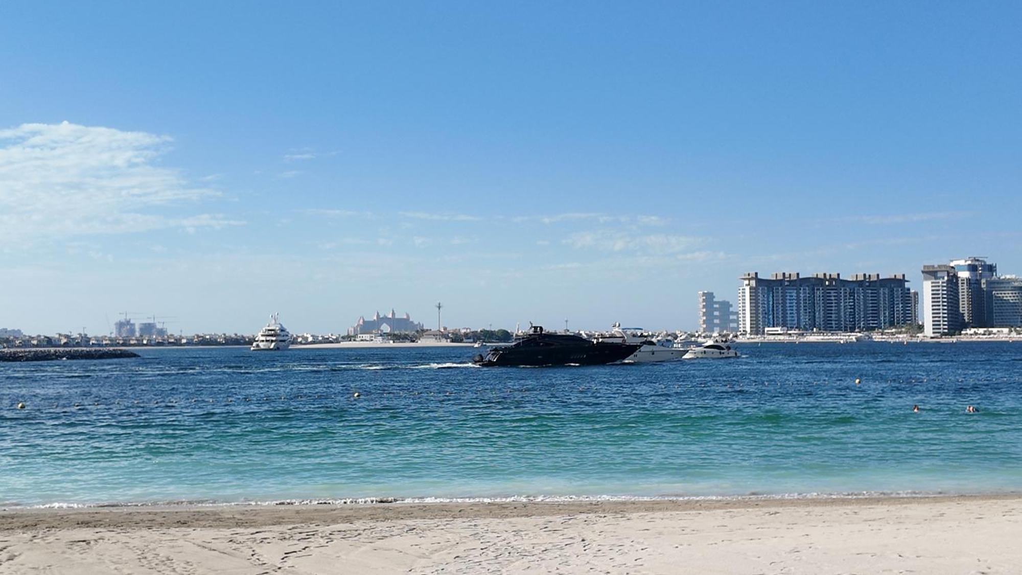 Luxurious Beachfront With Atlantis And Palm Jumeira Views Dubai