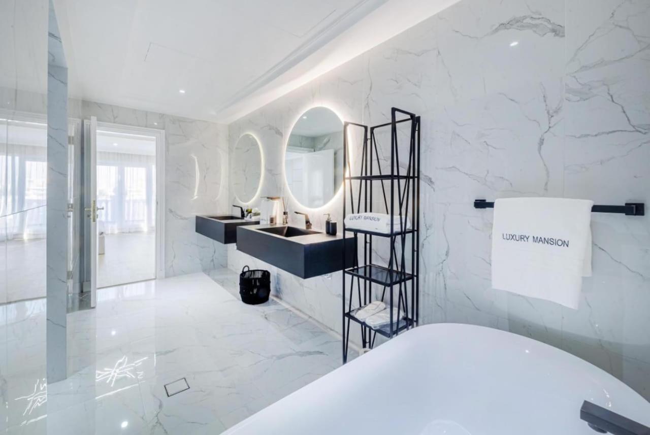 Jumairah Sky Villa