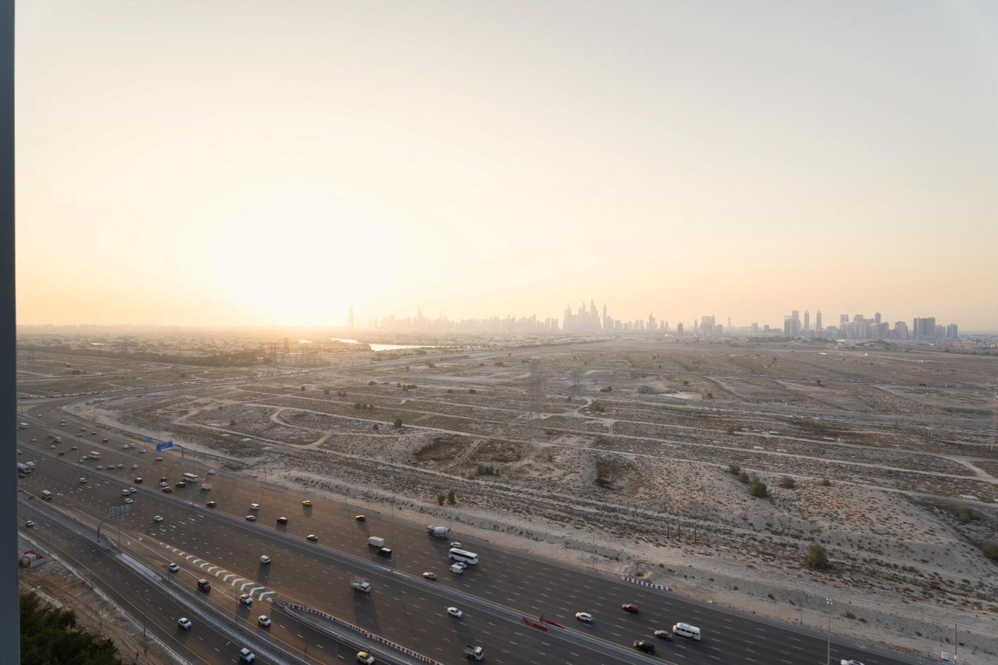 Apartment Escape24 Modern Bloom Tower Jumeirah Village Circle Jvc *